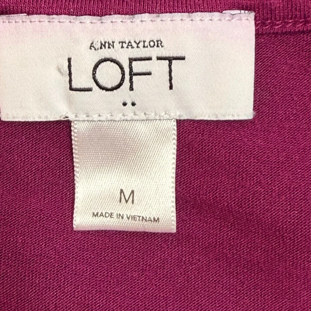 LOFT Peplum Top Blouse Women's Size M Purple Fuschia Wrap V-Neck Short Sleeve